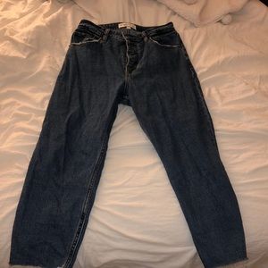 Abercrombie & Fitch Mom Jeans high rise super cute